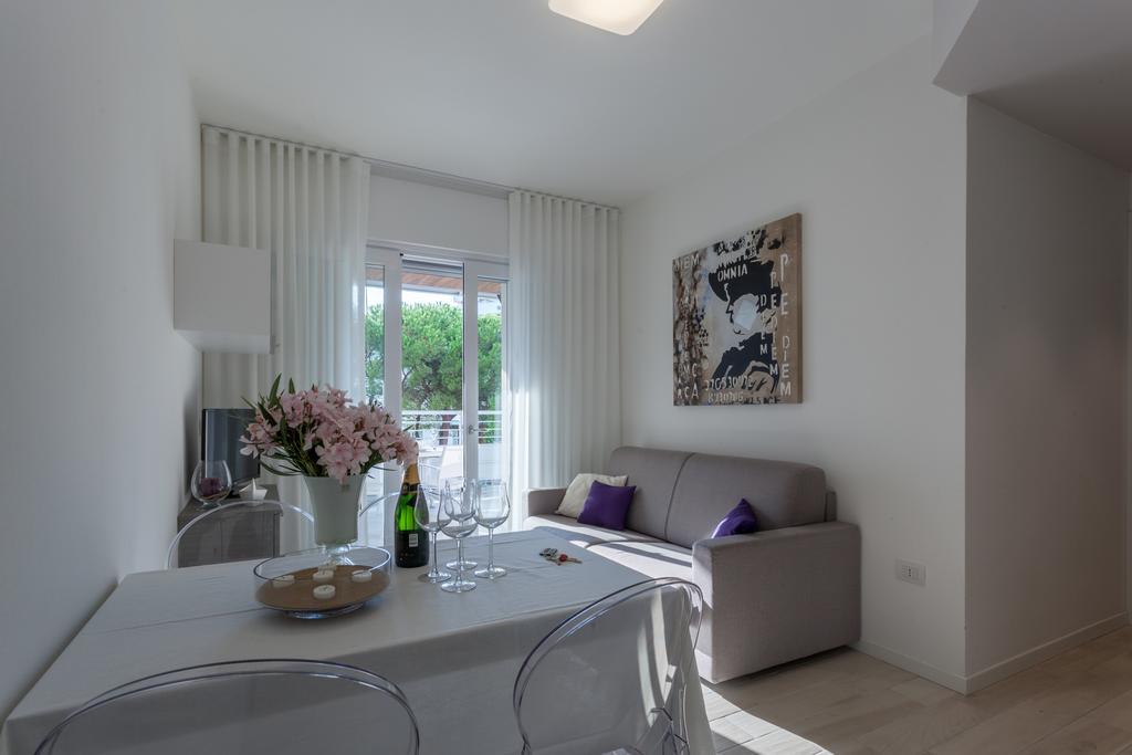 Residence Vivaldi Bibione Esterno foto
